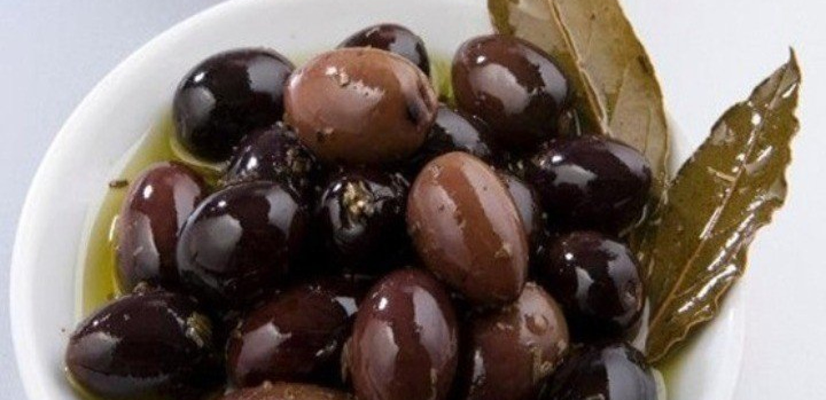 Βιολογικές ελιές «καλαμών» από τη Σπάρτη σε κάψουλα, ως συμπλήρωμα διατροφής για τη μείωση της χοληστερόλης	