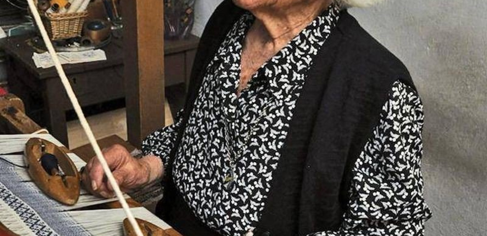 «Έφυγε» στα 112 χρόνια της η Ικαριώτισσα «Κυρά του αργαλειού», Ιωάννα Πρωίου (βίντεο)