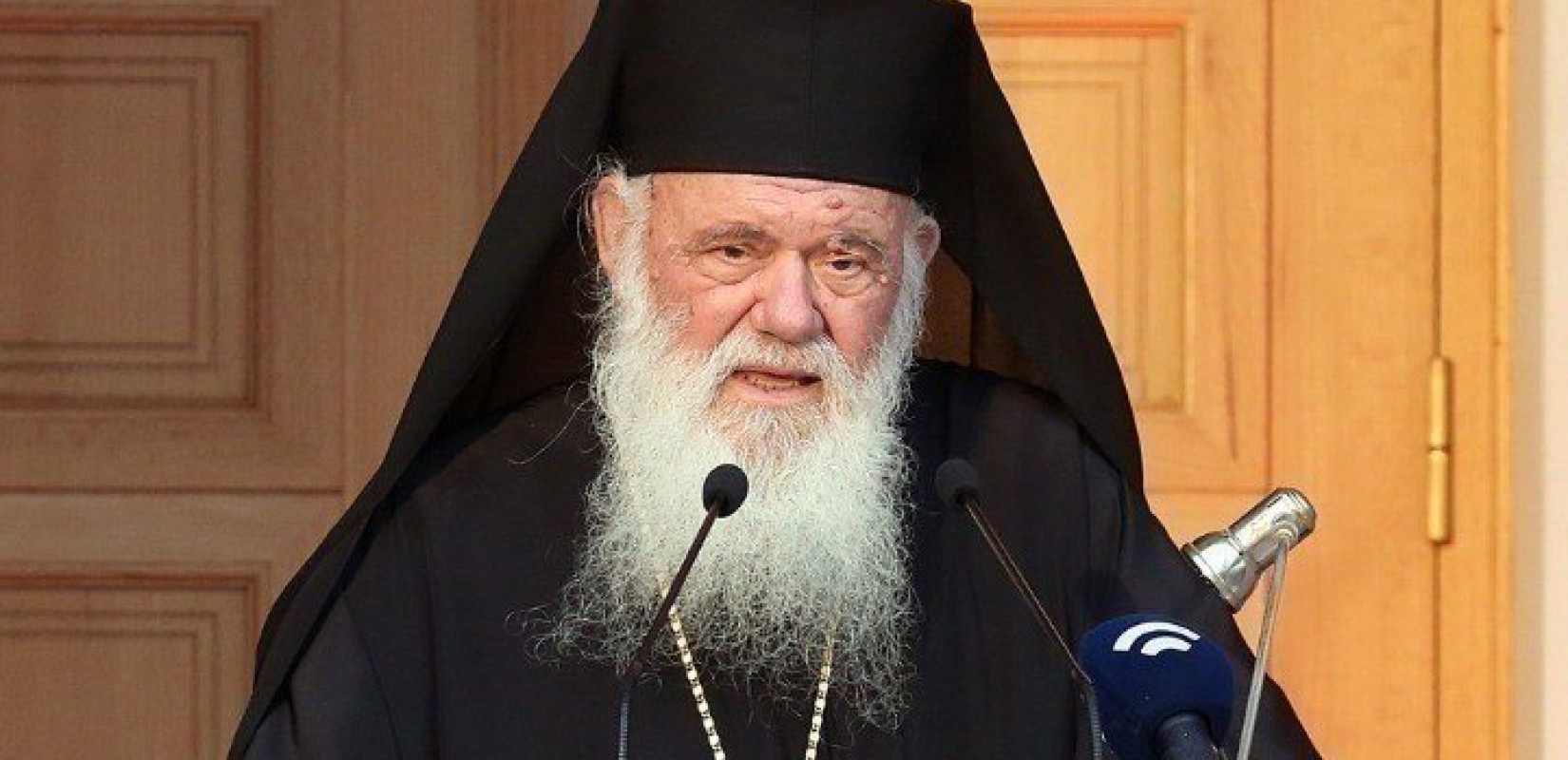 Αρχιεπίσκοπος Ιερώνυμος  για ομόφυλα ζευγάρια και τεκνοθεσία: Η Εκκλησία θα πάρει θέση μετά τις ανακοινώσεις του πρωθυπουργού (βίντεο)