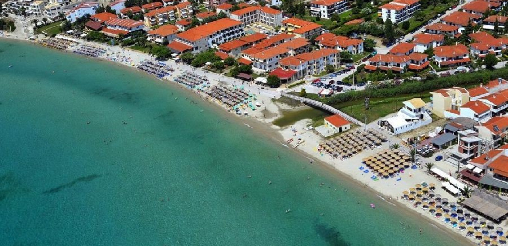 Χαλκιδική: Νεκρός 76χρονος λουόμενος στην παραλία Σίβηρης – Κινητοποιήθηκαν ΕΟΔ και ΕΚΑΒ