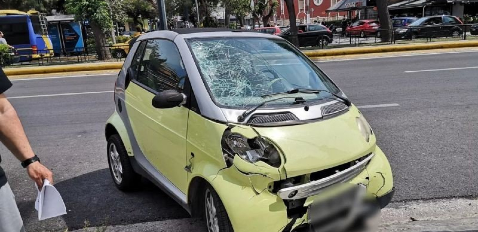 Τραγωδία στην Καλλιθέα: Πώς έχασε τη ζωή της η 12χρονη που παρασύρθηκε από ΙΧ - Σε κατάσταση σοκ η αδερφή της (βίντεο)