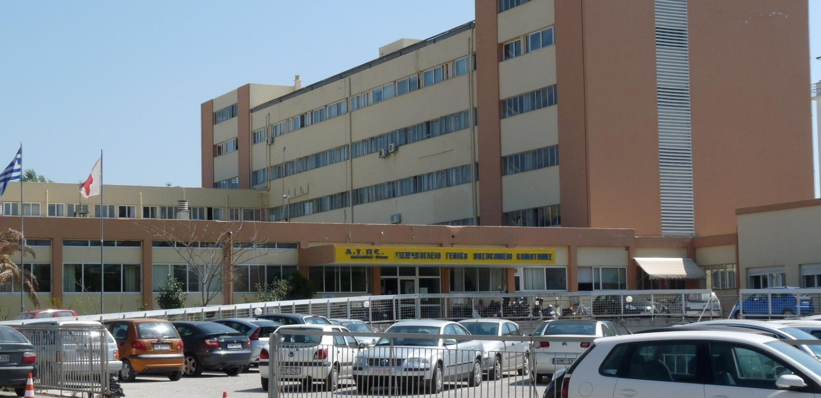 Έσβησε η πυρκαγιά στο «Σισμανόγλειο» - Εκκενώθηκαν προληπτικά όροφοι (βίντεο)