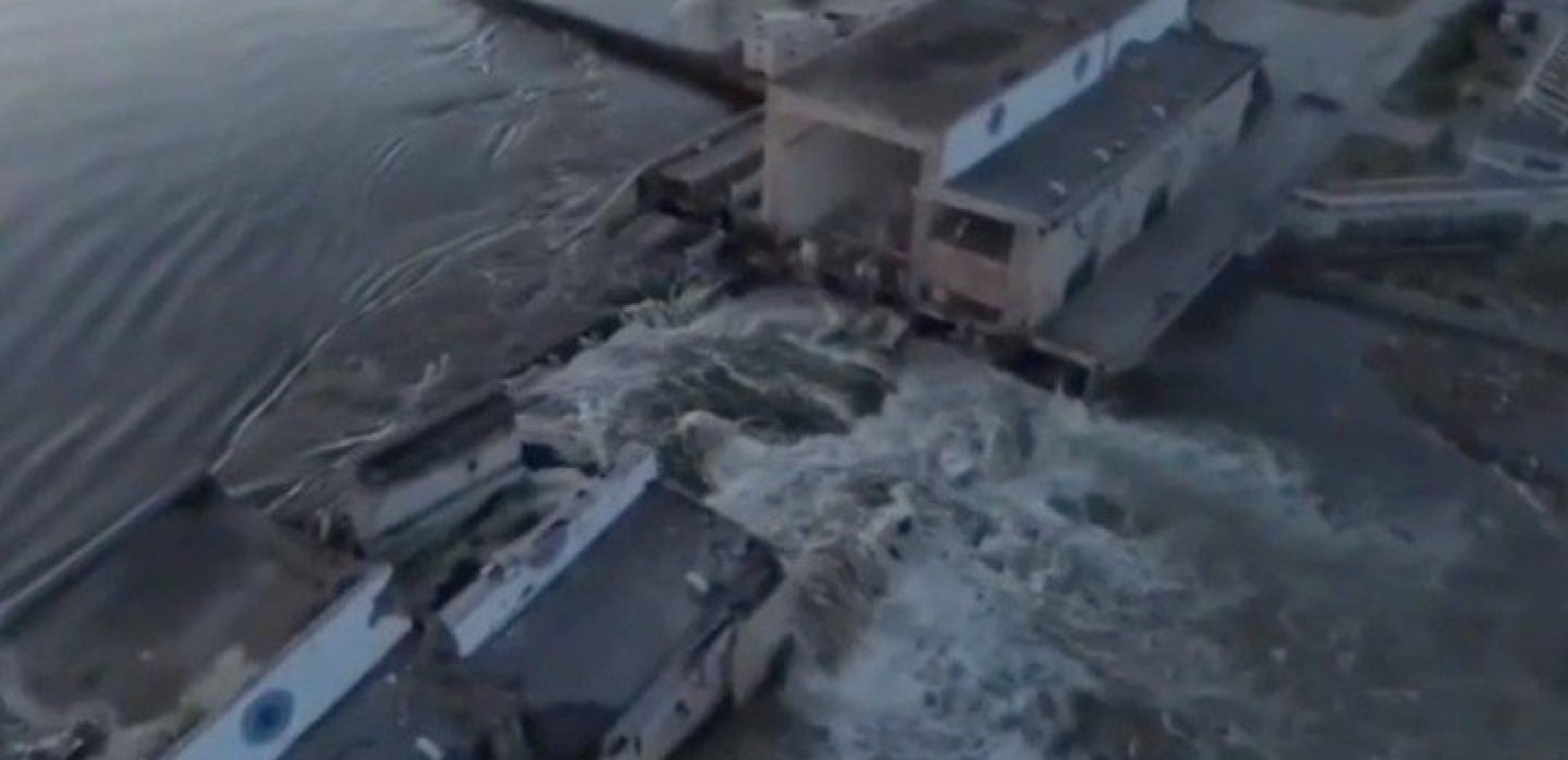 Ουκρανία: Αμερικανικοί κατασκοπευτικοί δορυφόροι εντόπισαν έκρηξη στο φράγμα Καχόβκα πριν την κατάρρευσή του