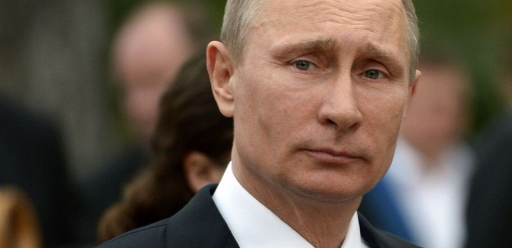 Ρωσία: Στο κεντρικό εκλογικό κέντρο του Βλαντίμιρ Πούτιν, η σύζυγος ενός στρατιώτη ζητά την επιστροφή του συζύγου της από το μέτωπο της Ουκρανίας