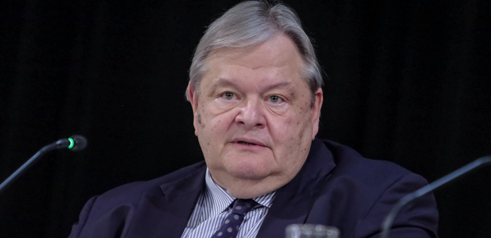 Ευ. Βενιζέλος: Αποτυχία νομική και θεσμική της μαχόμενης δημοκρατίας η είσοδος των Σπαρτιατών στη Βουλή (βίντεο)