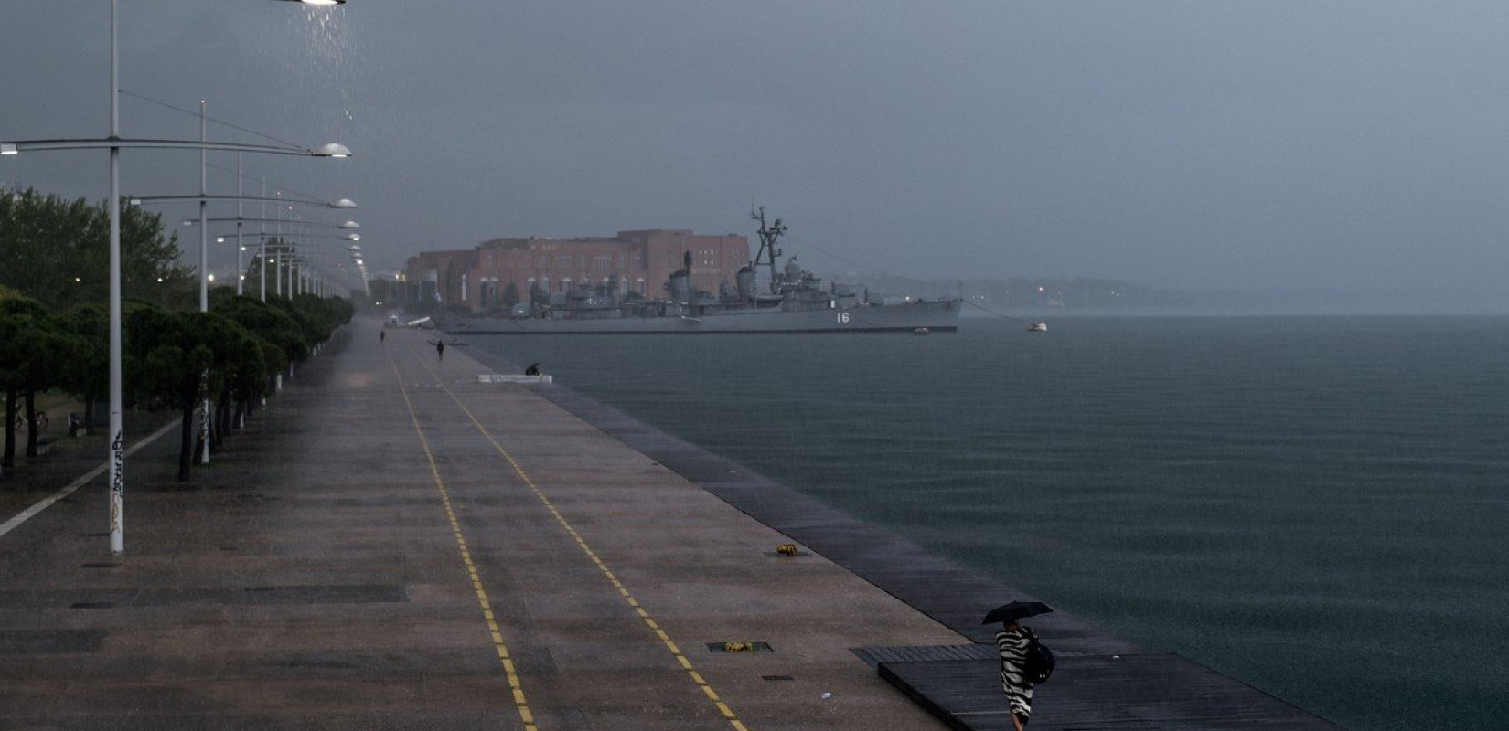 Από καλοκαίρι... χειμώνας: Έρχονται επικίνδυνα καιρικά φαινόμενα - Πώς θα επηρεαστεί η Θεσσαλονίκη 