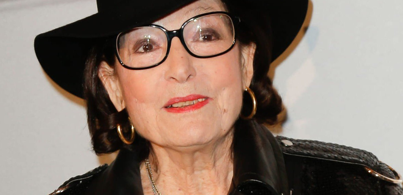 Χάκερς «πέθαναν» τη Νανά Μούσχουρη μέσω ψεύτικου προφίλ του υπηρεσιακού υπουργού Πολιτισμού