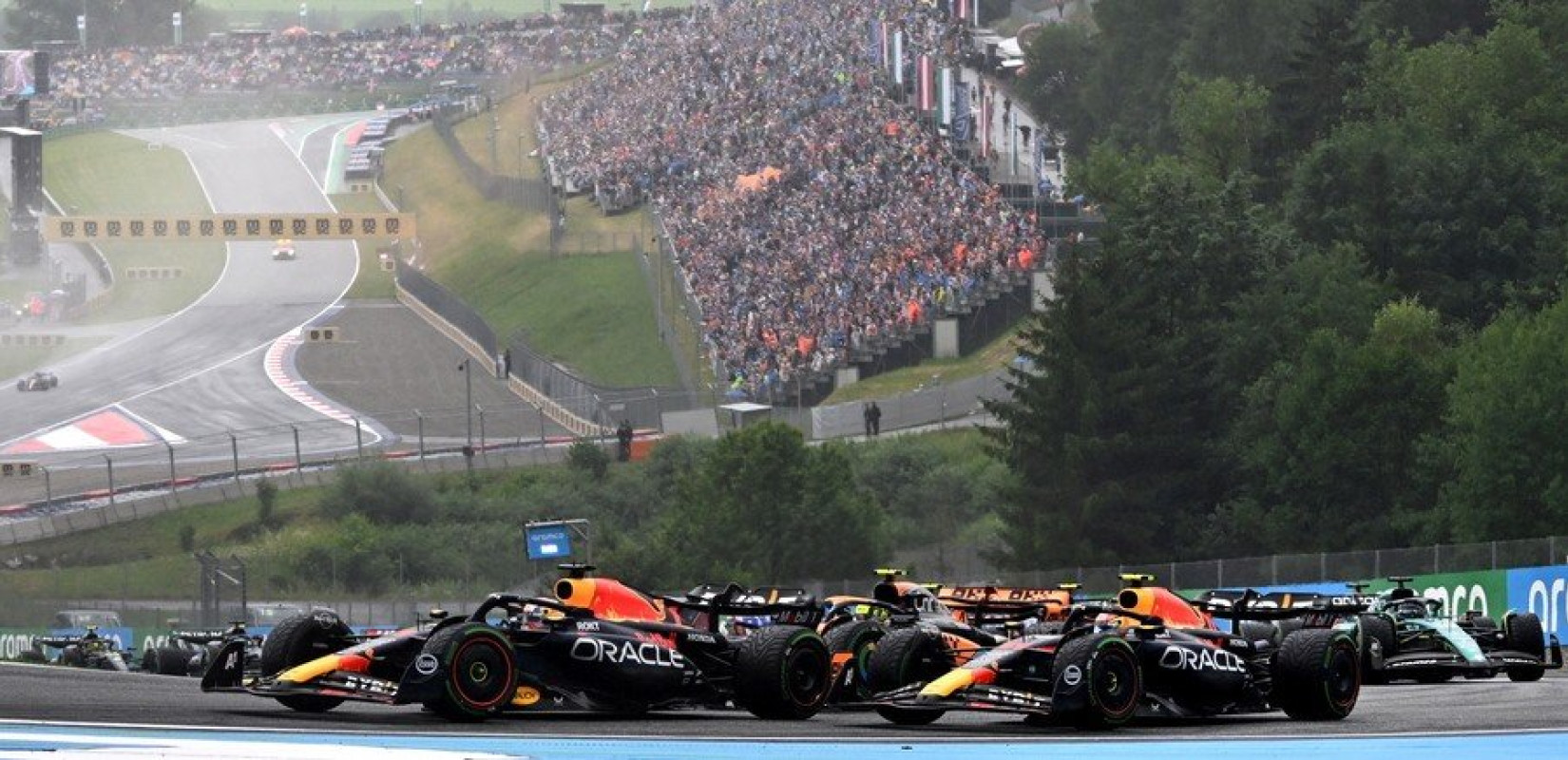 Φόρμουλα 1: Ρεσιτάλ της Red Bull και του Φερστάπεν στην πίστα της Αυστρίας