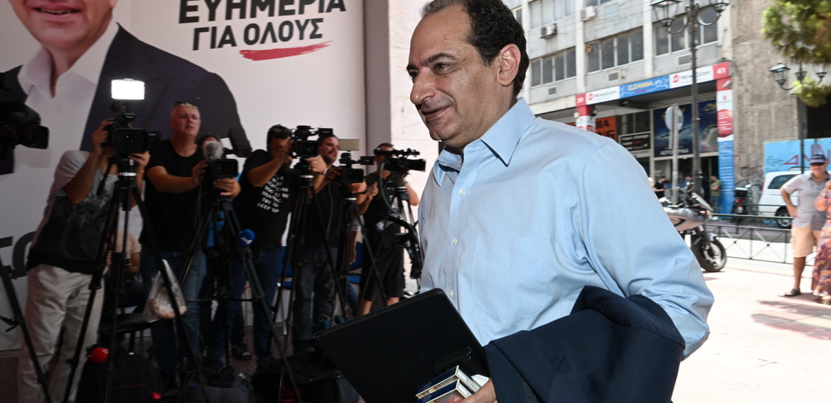 Εξελίξεις στον ΣΥΡΙΖΑ: Παραιτήθηκε από την Πολιτική Γραμματεία ο Χρ. Σπίρτζης