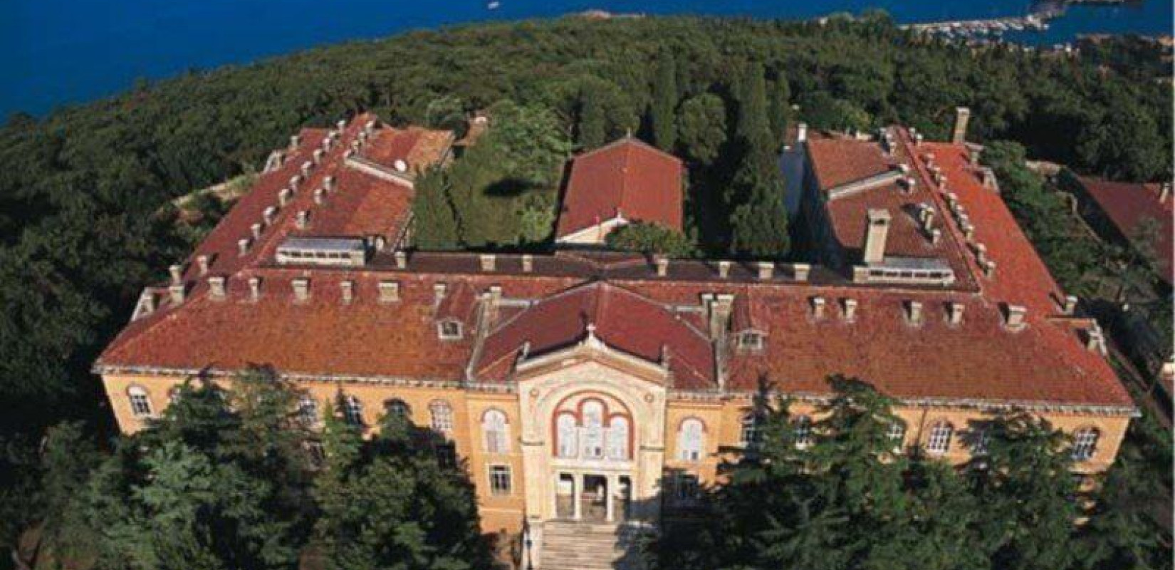 Προσδοκίες για επαναλειτουργία της Σχολής της Χάλκης