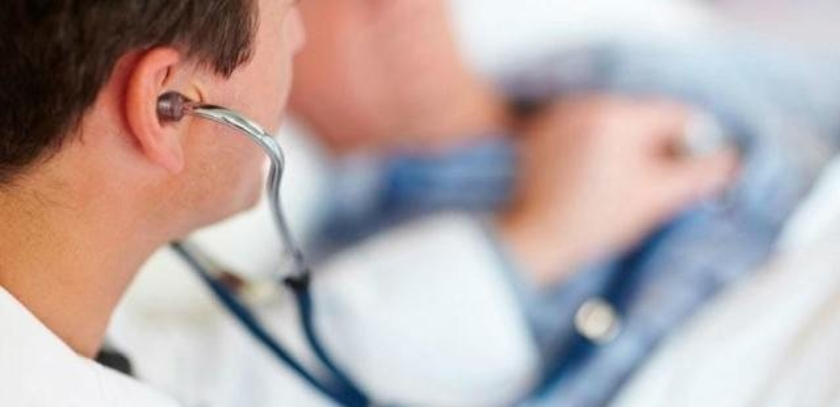 Αυξήθηκαν οι εισαγωγές ασθενών με γρίπη σε ΜΕΘ - Αύξηση και στις επισκέψεις σε γιατρούς