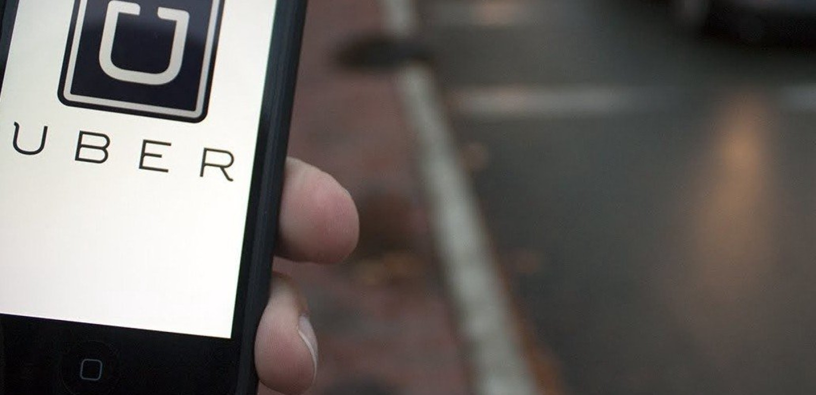 Βαρκελώνη: Με αναστολή υπηρεσιών απαντούν Uber και Cabify στους περιορισμούς