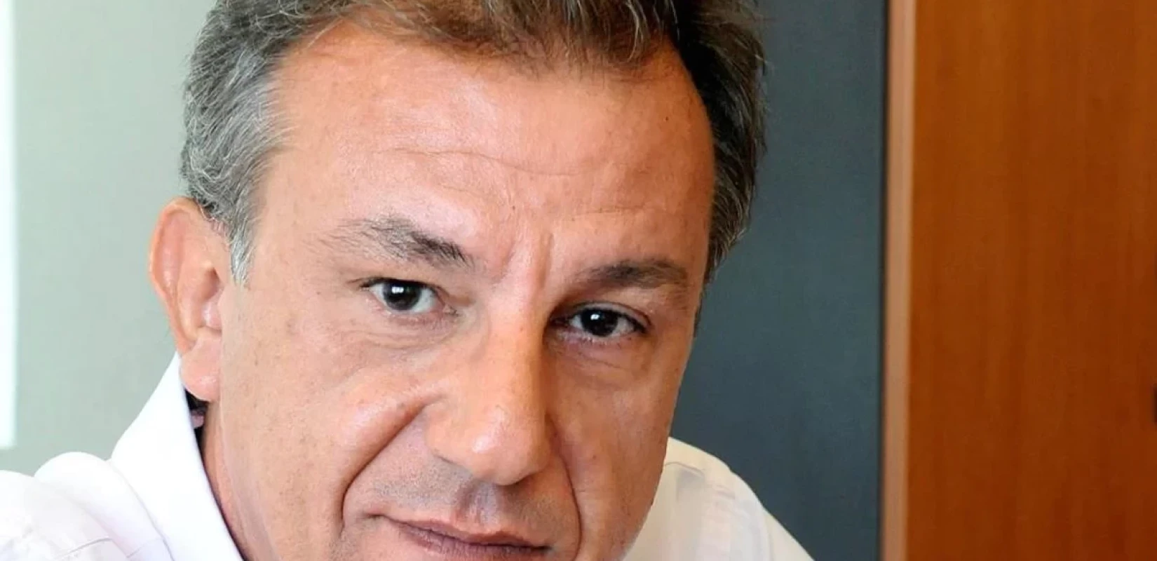 Πέθανε ξαφνικά ο δημοσιογράφος Άγγελος Μπόβαλης