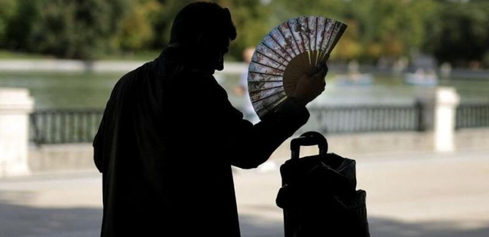 Καιρός: Καμίνι η χώρα - Στους 41 βαθμούς η θερμοκρασία, δροσίζει το Σαββατοκύριακο