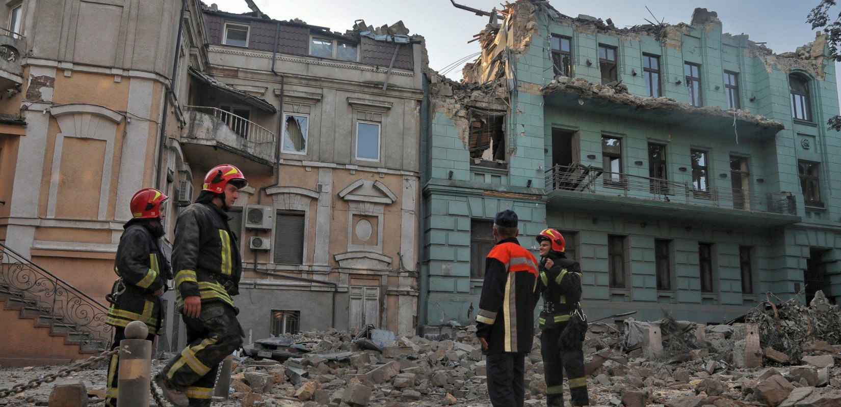 Ουκρανία: Επτά νεκροί, ανάμεσά τους και ένα εξάχρονο παιδί, από το ρωσικό πυραυλικό πλήγμα στο Τσερνίχιβ