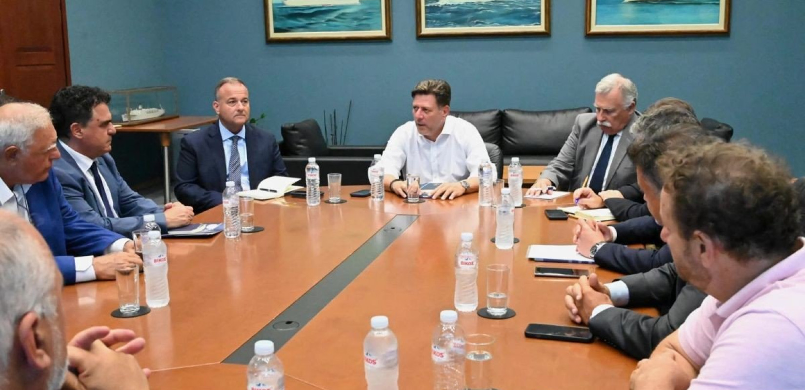 Μ. Βαρβιτσιώτης: Θέλουμε υγιείς, κραταιές και κερδοφόρες ακτοπλοϊκές εταιρείες - Συνάντηση με τον Σύνδεσμο των ακτοπλόων
