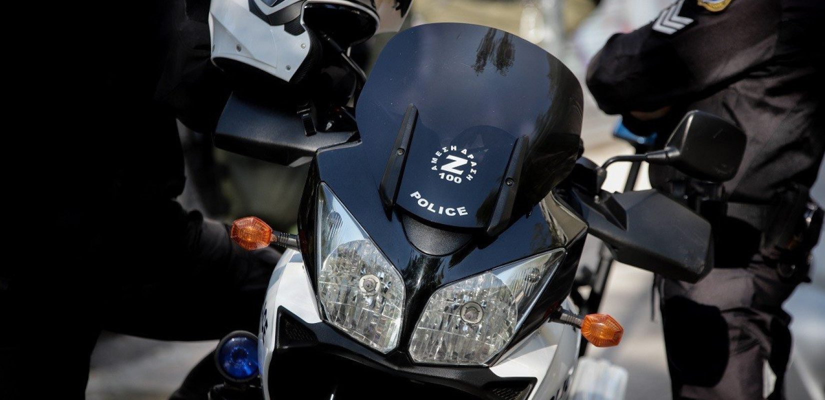 Πάτρα: «Τώρα θα σας δείξω εγώ» - Παρέσυρε με ΙΧ και τραυμάτισε αστυνομικό της ΔΙ.ΑΣ.