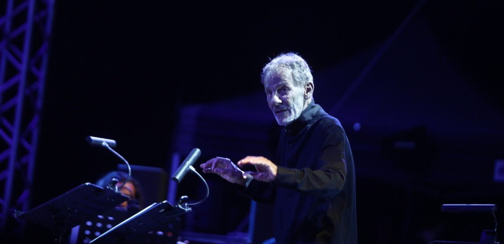 Θέατρο Λυκαβηττού: «Γιόρτασε» την αναγέννησή του με μαέστρο τον Σταύρο Ξαρχάκο