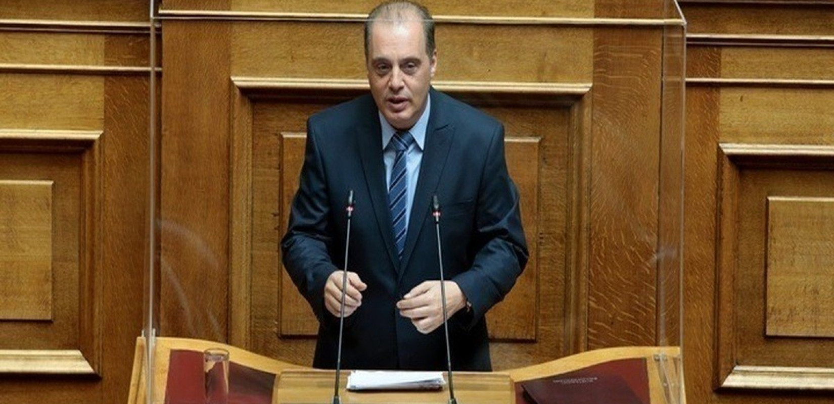 Ελλ. Λύση για πρόταση δυσπιστίας: Θα συνταχθούμε με οποιαδήποτε πρωτοβουλία απαλλάξει την Ελλάδα από την ολέθρια κυβέρνηση