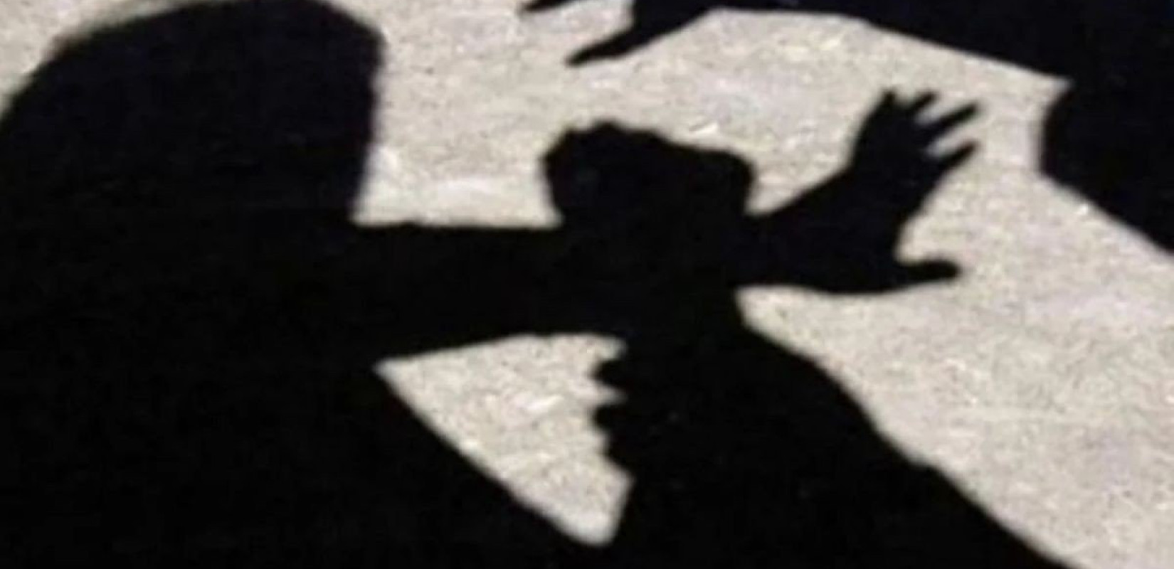 Πάτρα: Ξυλοκόπησαν άγρια 21χρονο για να του πάρουν το κινητό - Συνελήφθη 18χρονος, αναζητούνται οι συνεργοί του