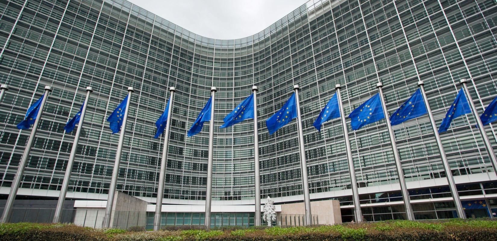 Ευρωπαϊκή Επιτροπή: Παρουσίασε μέτρα για την πρόληψη και την αντιμετώπιση της ρητορικής και των εγκλημάτων μίσους