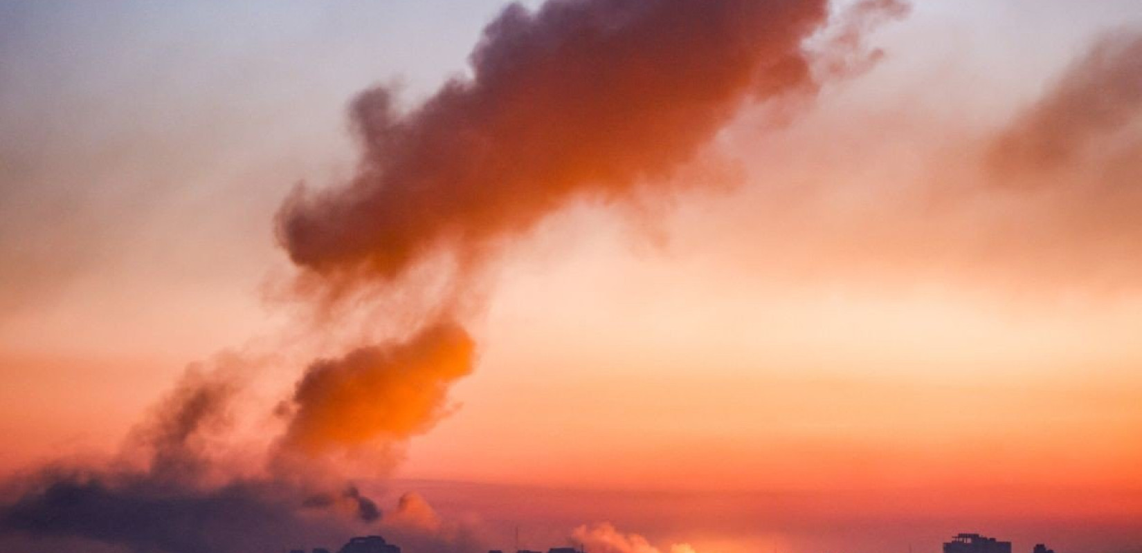 Σφοδροί βομβαρδισμοί στη Λωρίδα της Γάζας - Διακόπηκαν τηλεπικοινωνίες και Ίντερνετ