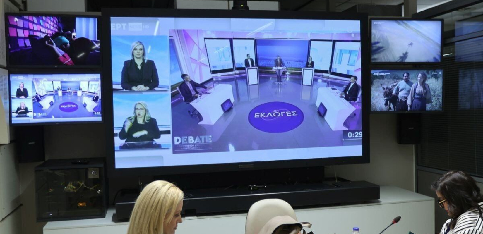 Δεν υπάρχει «πάγωμα» της ενίσχυσης του έντυπου Τύπου και άλλων ΜΜΕ διαμηνύουν πηγές του Μαξίμου