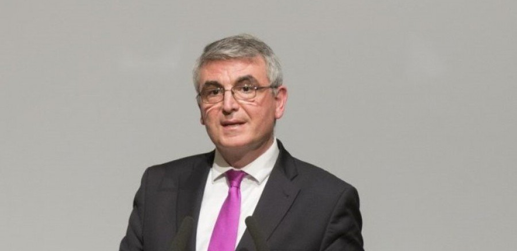 Π. Τσακλόγλου: Το 8 θα είναι το πρώτο νούμερο του νέου κατώτατου μισθού