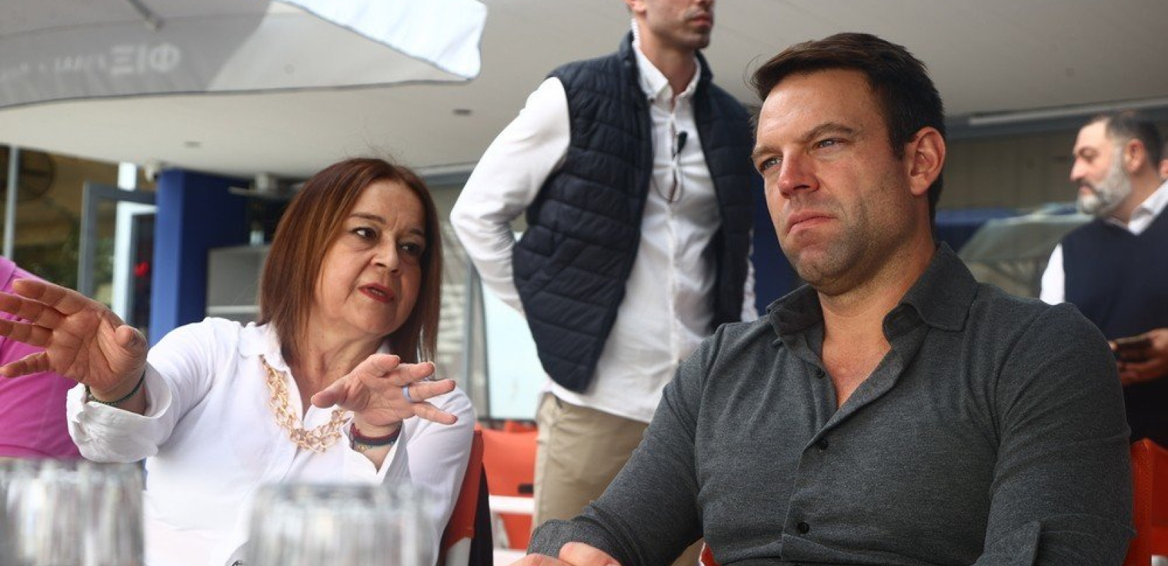 Καλαμαριά: Η εκλεγμένη δήμαρχος Χρύσα Αράπογλου υποδέχτηκε τον Στέφανο Κασσελάκη (φωτ.)