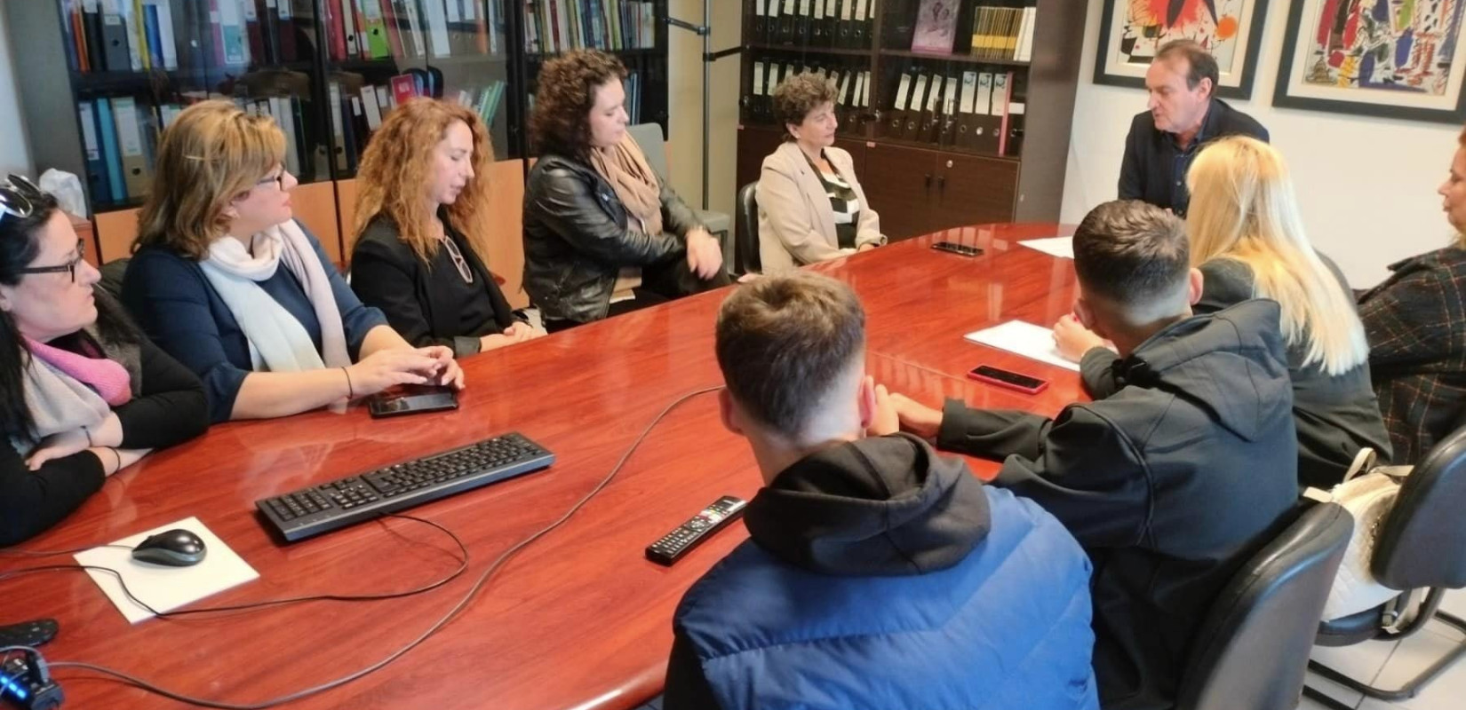 Χαλκιδική: Συνάντηση αντιπροσωπείας σχολείων με Κόπτση - Δέσμευση για άμεσες ενέργειες στη στήριξη της εκπαίδευσης