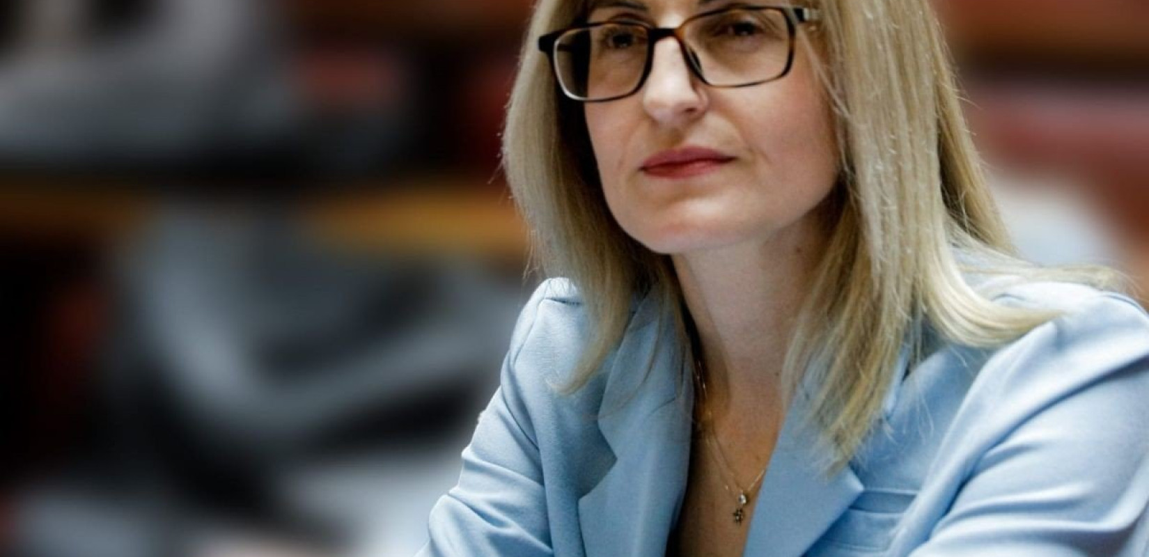 Δώρα Αυγέρη για 41χρονη: «Ποιο κόστος ζυγίζει η κυβέρνηση και δεν προχωρά στη νομική αναγνώριση της γυναικοκτονίας;»