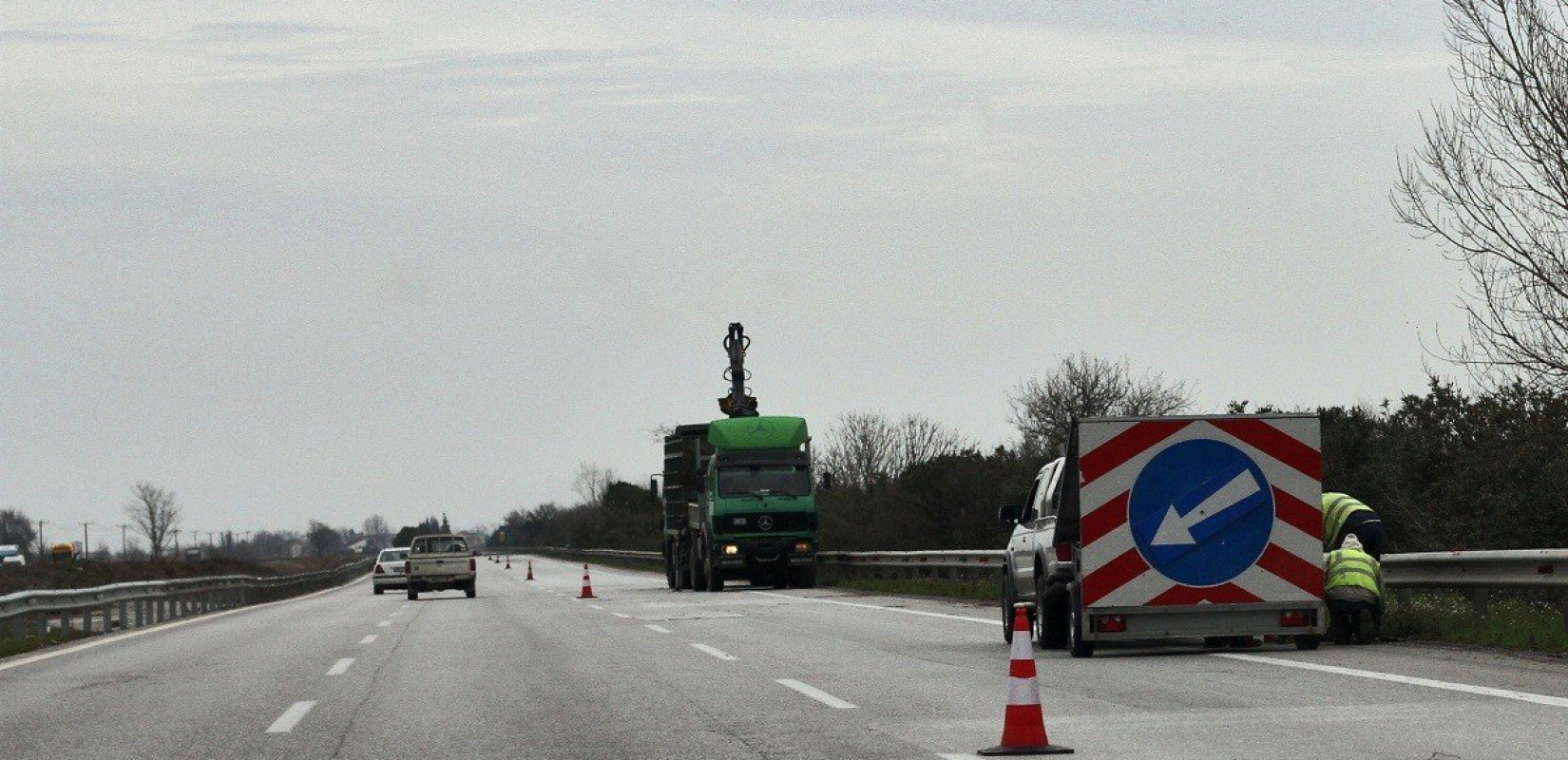 Εργασίες συντήρησης στην 27η Επαρχιακή Οδό Θεσσαλονίκης - Ν. Μηχανιώνας