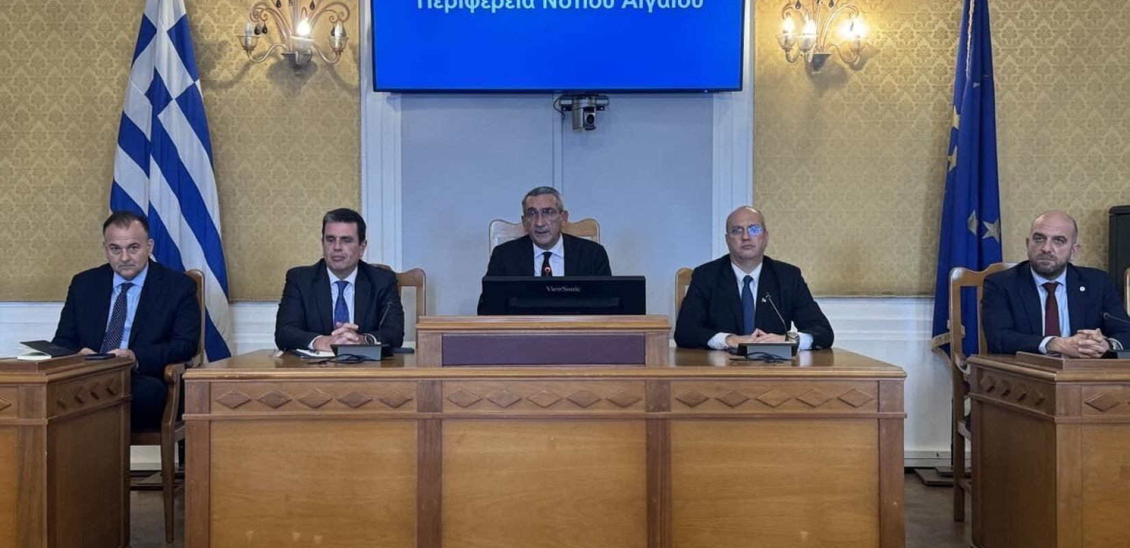 Κυβερνητικό κλιμάκιο στη Ρόδο για το μεταναστευτικό 
