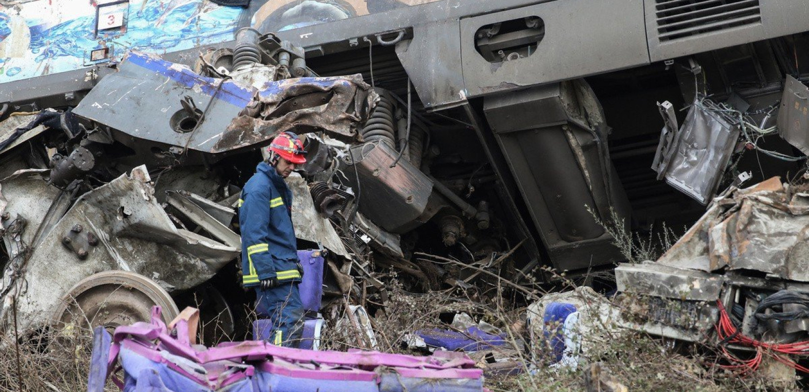 Μπάζωμα στα Τέμπη: «Πήραμε εντολή από Πυροσβεστική και Αστυνομία», λένε οι χειριστές των σκαπτικών μηχανημάτων