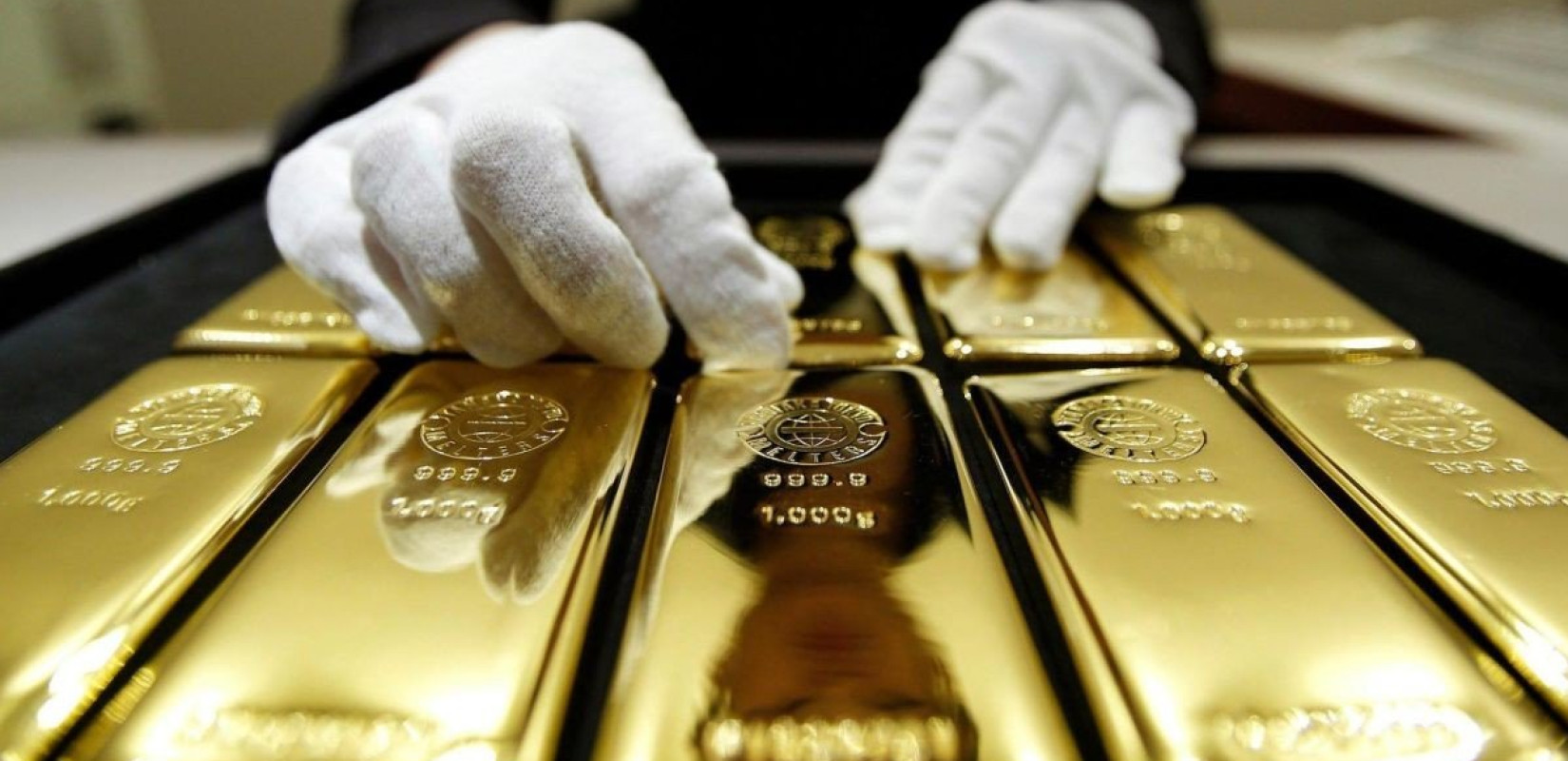 Η τιμή του χρυσού έσπασε ιστορικό ρεκόρ - Ξεπέρασε τα 2.100 δολάρια ανά ουγγιά