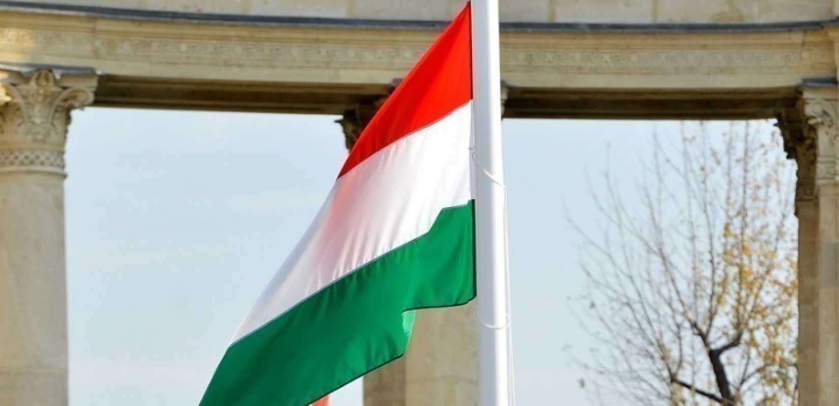 Ουγγαρία: Νομοσχέδιο αφαιρεί προσωρινά την υπηκοότητα από πολίτες με δύο εθνικότητες