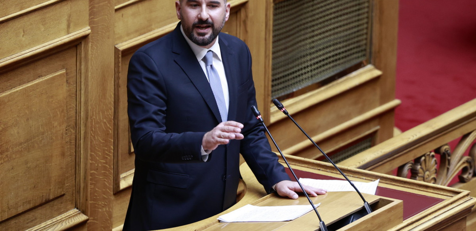 Δ. Τζανακόπουλος: Διαφωνεί με την ισότητα στο γάμο όποιος θεωρεί ηθικά κατακριτέα τη σχέση των ομόφυλων ζευγαριών