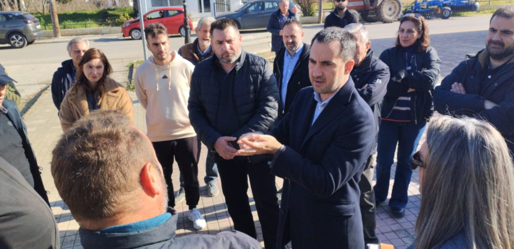 Α. Χαρίτσης: Αβοήθητοι οι κάτοικοι της Θεσσαλίας - Έχει καταρρεύσει το περίφημο «επιτελικό» κράτος (φωτ.)