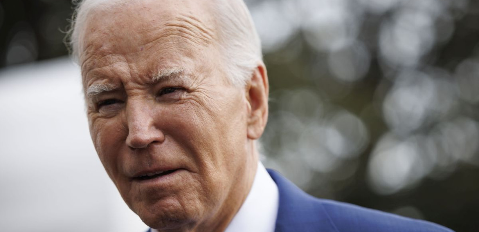 Σαββατοκύριακο εξελίξεων στις ΗΠΑ: Φίλοι και συνεργάτες πιέζουν τον Μπάιντεν να αποσυρθεί