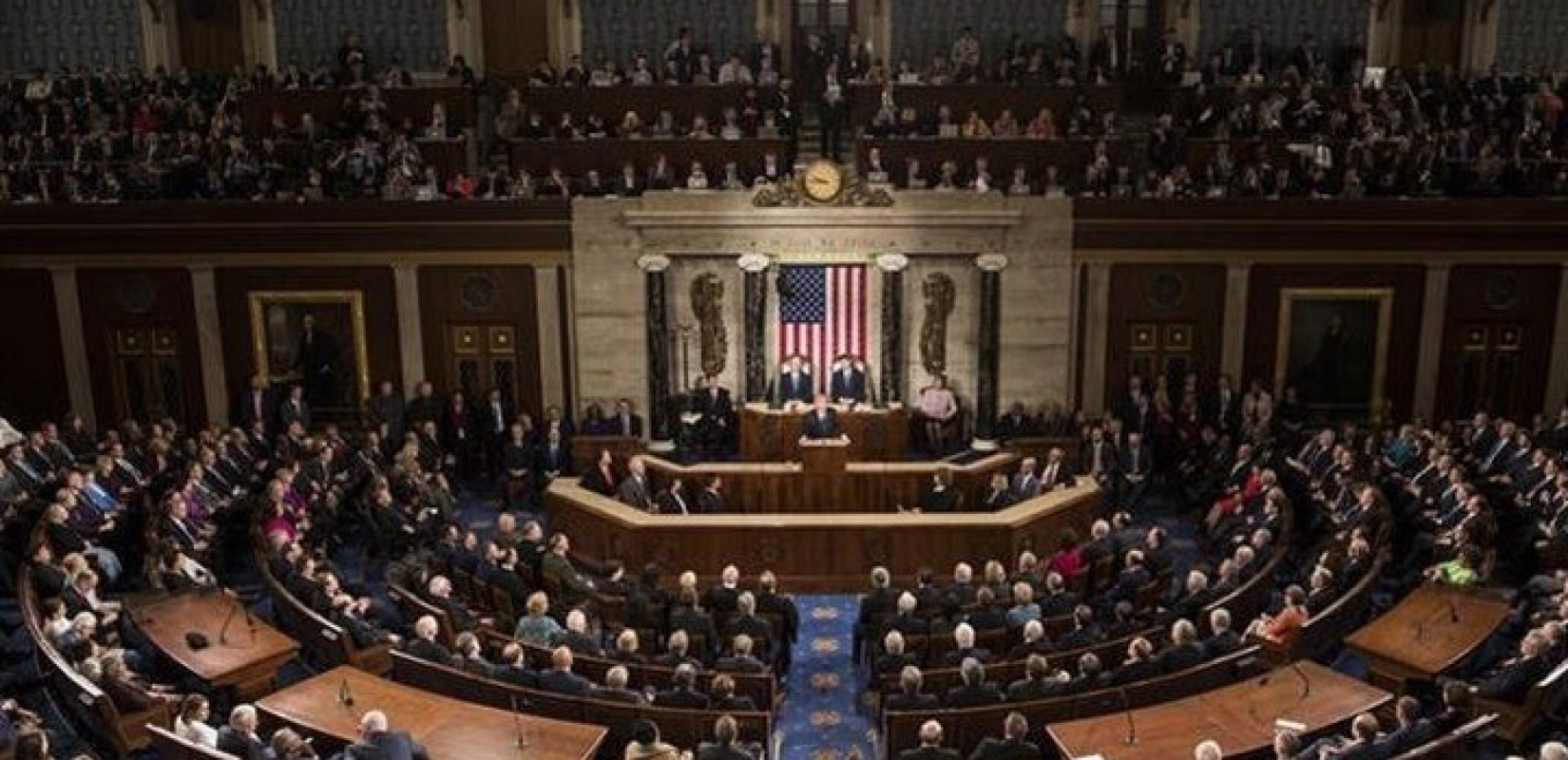 Συμφωνία στη Γερουσία των ΗΠΑ για το μεταναστευτικό και την Ουκρανία