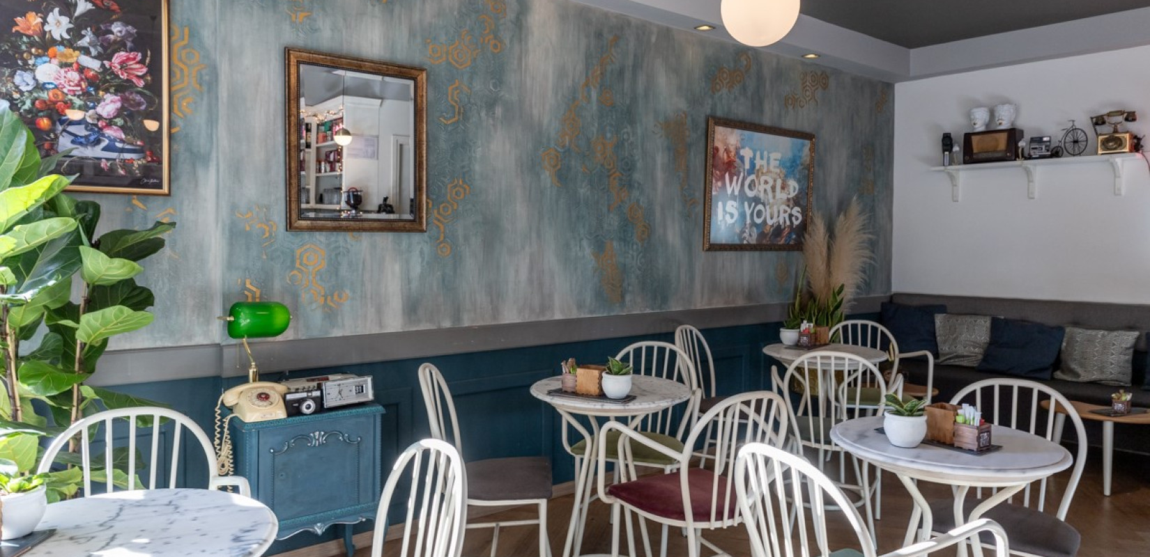 Σπιρτόκουτο: Ένα πανέμορφο γαλλικό café bar bistro στην καρδιά της Πυλαίας