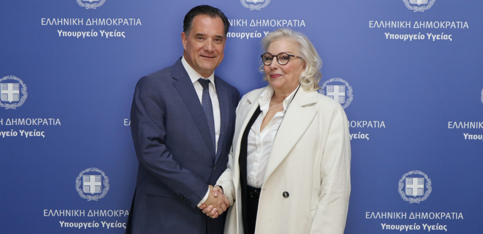 Άδ. Γεωργιάδης: Συνάντηση με την πρώτη ασθενή που της συνταγογραφήθηκε φαρμακευτική κάνναβη