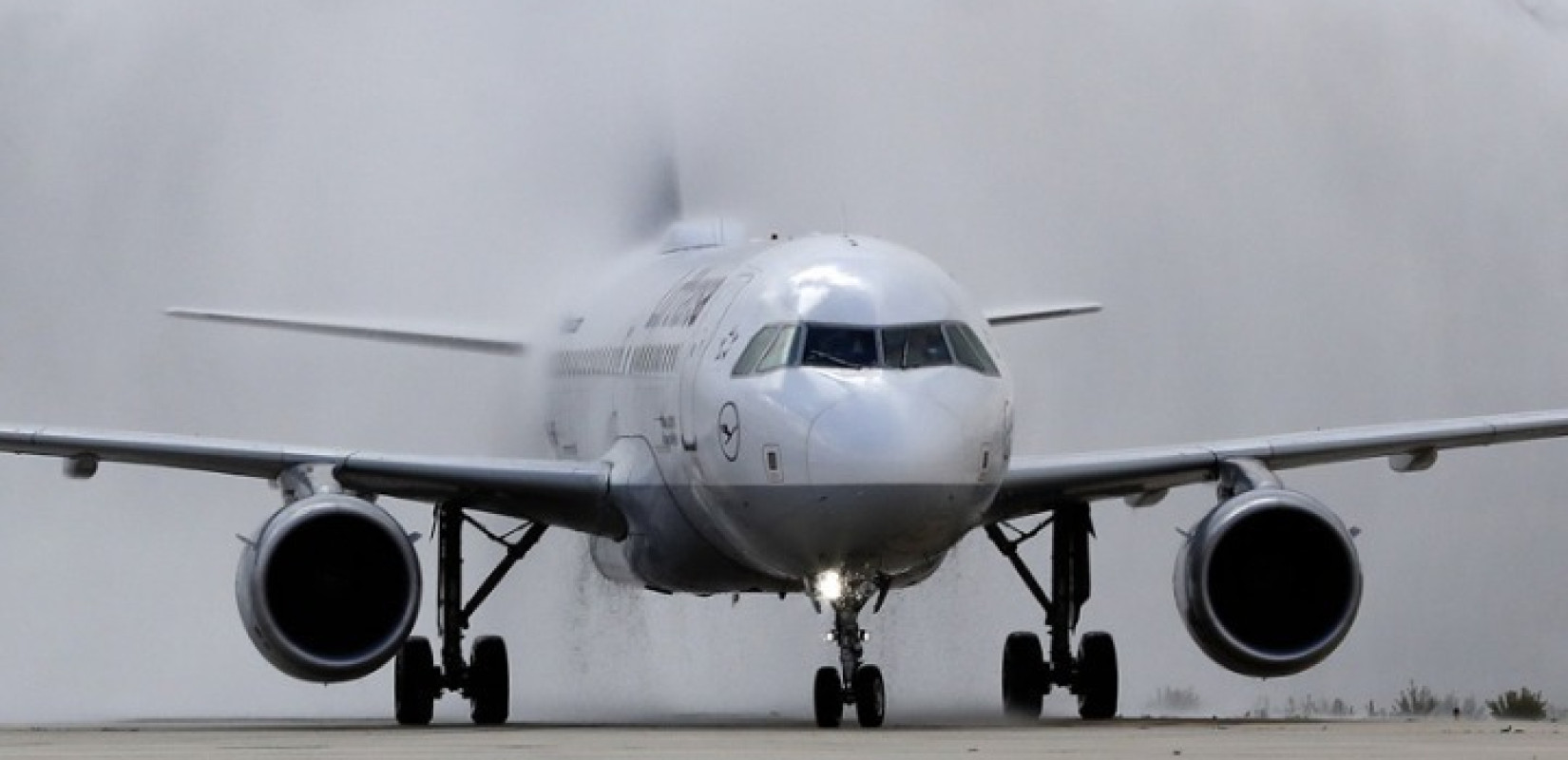 Χανιά: Αεροπλάνο προσγειώθηκε αναγκαστικά μετά από καρδιακό επεισόδιο επιβάτη