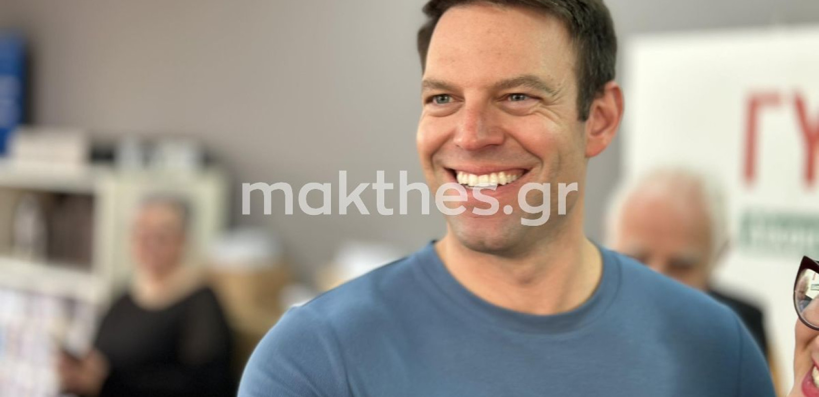 Στα γραφεία του ΣΥΡΙΖΑ- ΠΣ Θεσσαλονικης ο Στέφανος Κασσελακης- Τα «πηγαδάκια» και οι selfies (βίντεο, φωτ.)