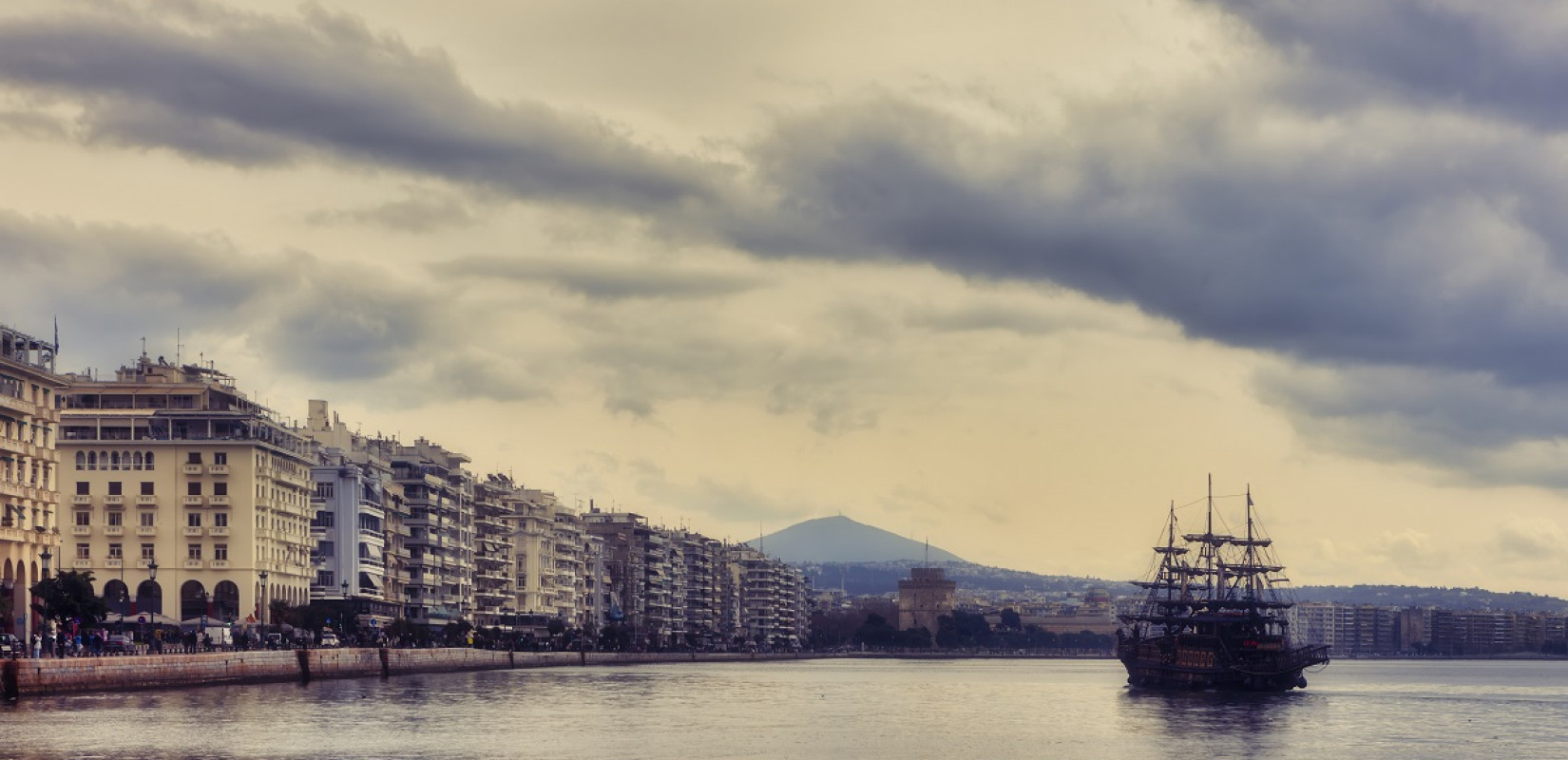 Θεσσαλονίκη: Ξεναγήθηκε στην πόλη πόλη εκπρόσωπος του περιοδικού Display, του μεγαλύτερου ΛΟΑΤΚΙ περιοδικού της Ελβετίας
