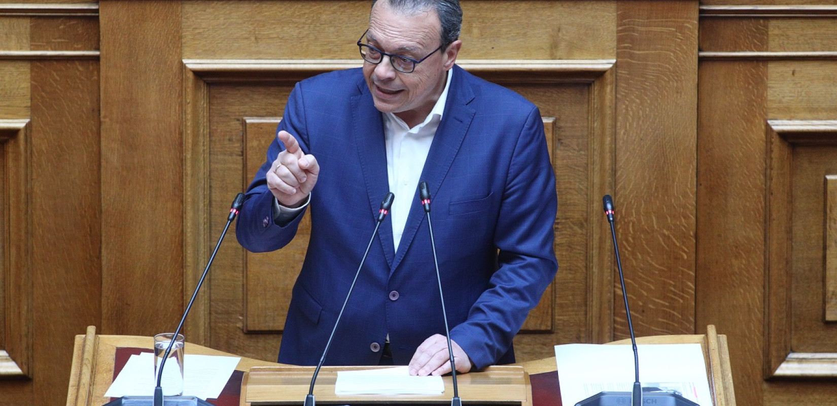 Σ. Φάμελλος: Η κυβέρνηση για μια ακόμη φορά άφησε τους καταναλωτές εκτεθειμένους στα υπερκέρδη λίγων