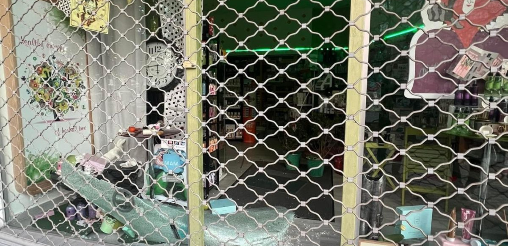 Θεσσαλονίκη: Λήστεψαν φαρμακείο στο κέντρο με τη μέθοδο της απασχόλησης