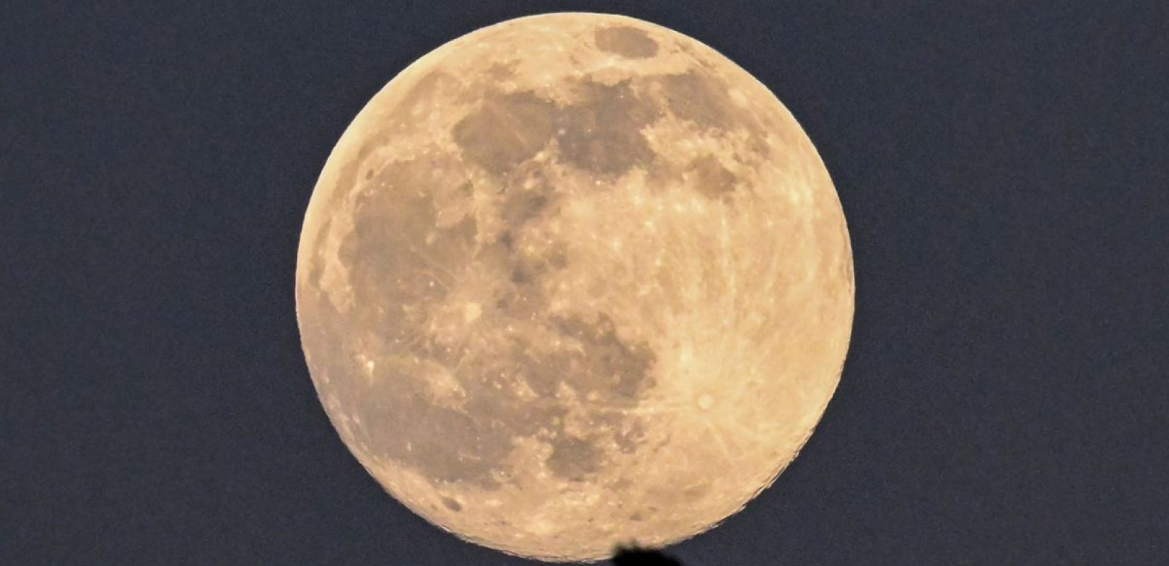 Αυγουστιάτικη πανσέληνος στον ουρανό - Που να θαυμάσετε το θέαμα