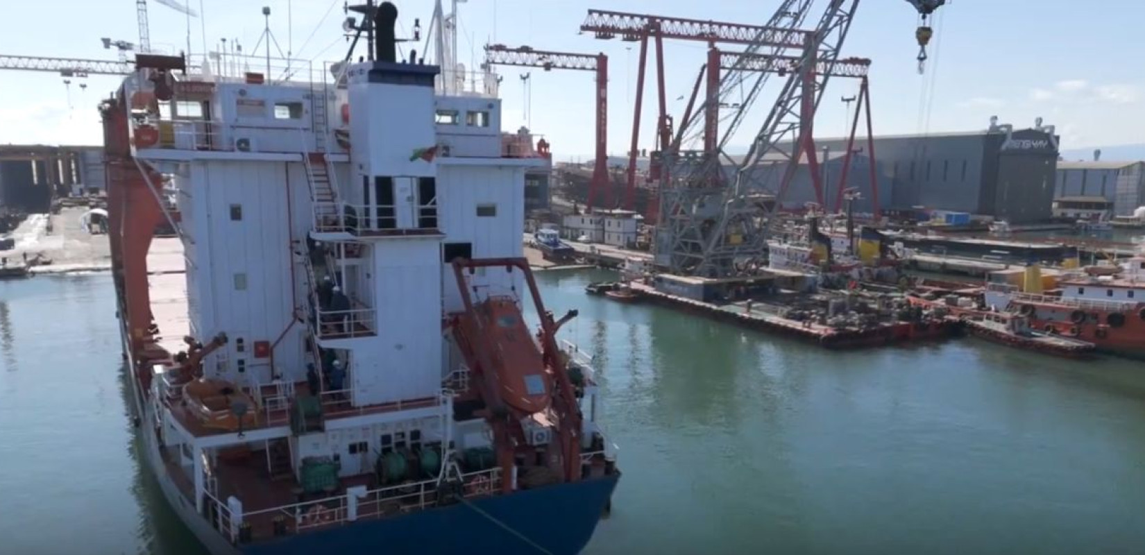 Σκάφος του Συνασπισμού Στολίσκου Ελευθερίας πλησιάζει στη Λωρίδα της Γάζας