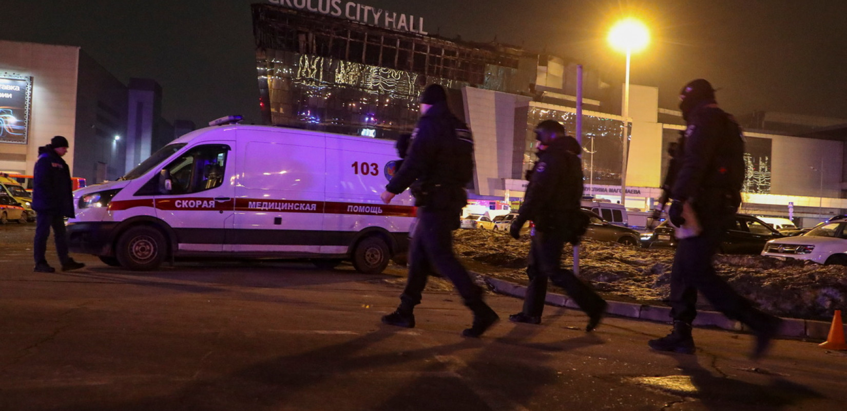 Ρωσία: Αναφέρει ότι έχει αποδείξεις που συνδέουν τους δράστες της επίθεσης της Μόσχας με «Ουκρανούς εθνικιστές»